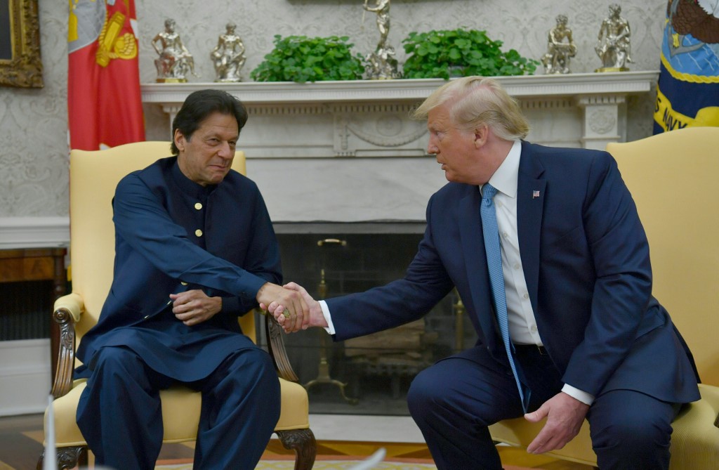 Pakistan: Broadcaster blocked amid Prime Minister visit to Washington