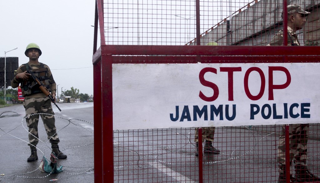 IFJ Blog: Kashmir Valley has seen many a lockdown but why this time it is so different