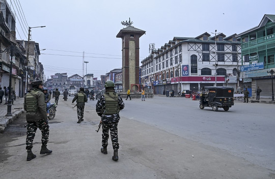 India: Kashmir police interrogate journalists for publishing banned outfit’s statement